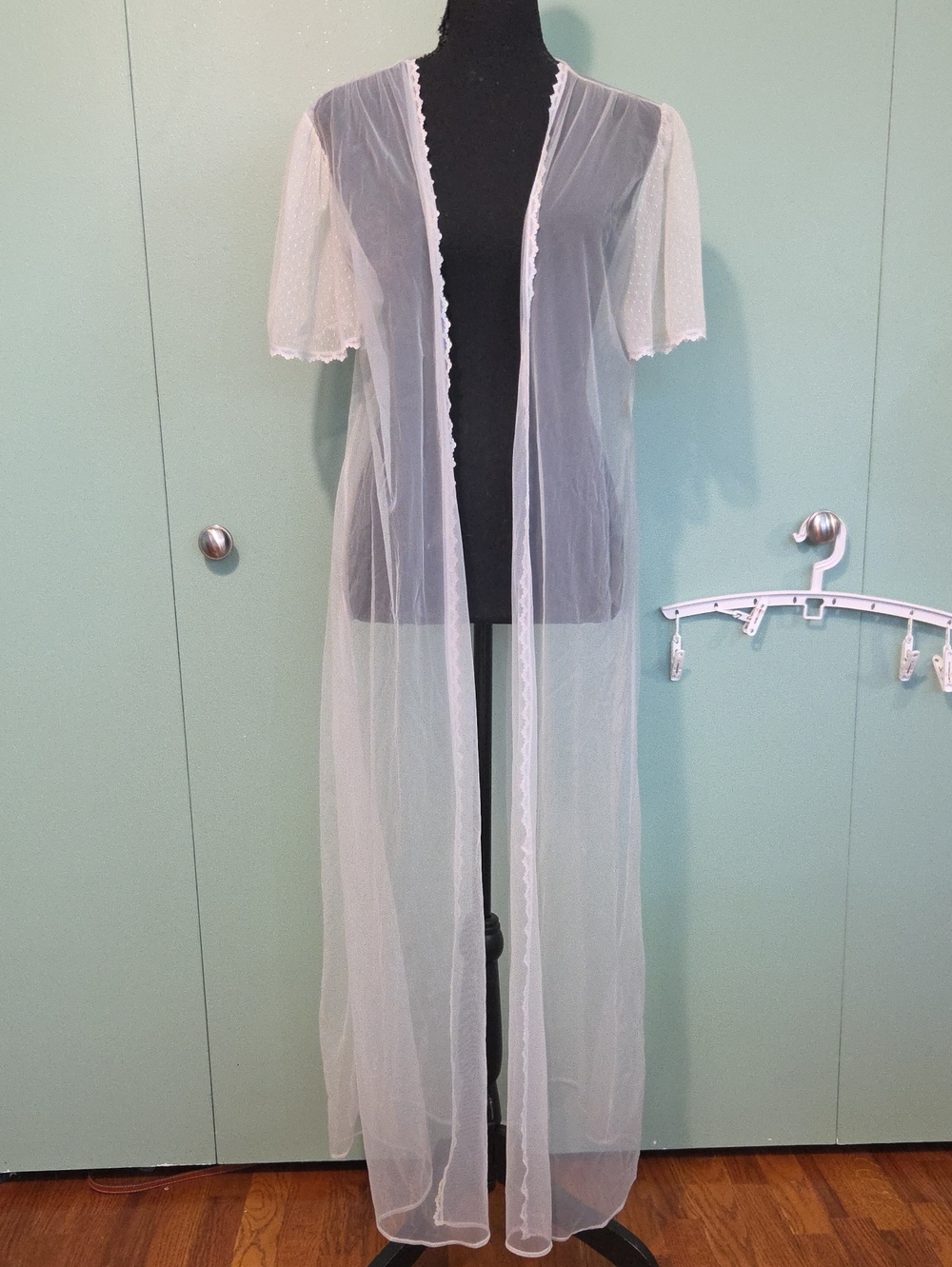 Vintage Sheer White Long Robe Cover-Up Size Large